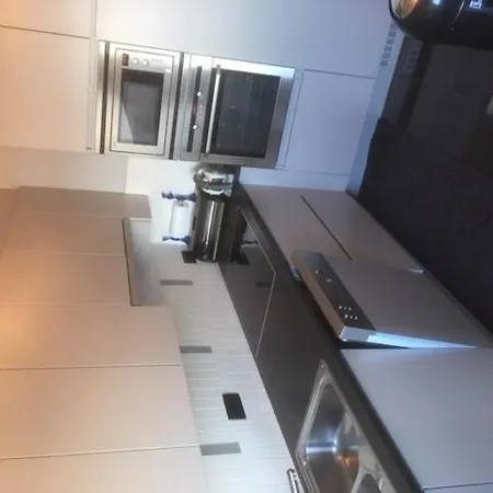 Zeezicht 8a Apartment *